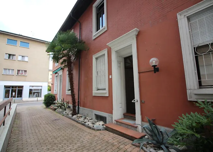 Valentina Home - Happy Rentals